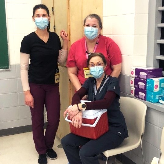 Vaccine clinic - Valerie Guay, Wendy gibson, diane thiessen-square.jpg